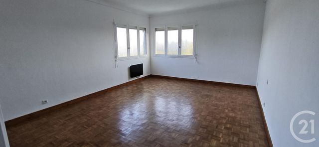 maison à louer - 3 pièces - 76.57 m2 - BAZOUGES LA PEROUSE - 35 - BRETAGNE - Century 21 Dréano Immobilier