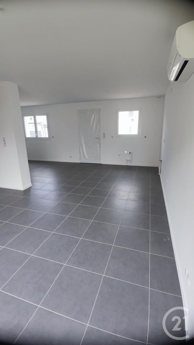 maison à louer - 4 pièces - 85.0 m2 - COMBOURG - 35 - BRETAGNE - Century 21 Dréano Immobilier