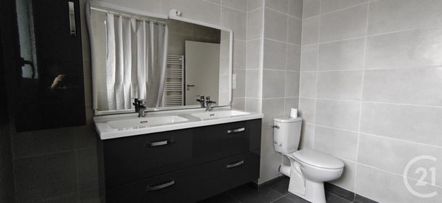 maison à louer - 4 pièces - 85.0 m2 - COMBOURG - 35 - BRETAGNE - Century 21 Dréano Immobilier