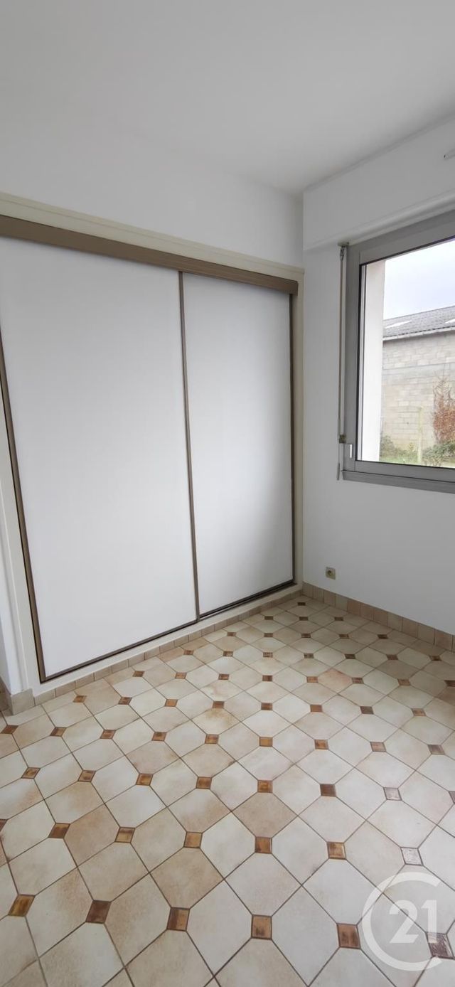 maison à louer - 5 pièces - 1200.0 m2 - COMBOURG - 35 - BRETAGNE - Century 21 Dréano Immobilier