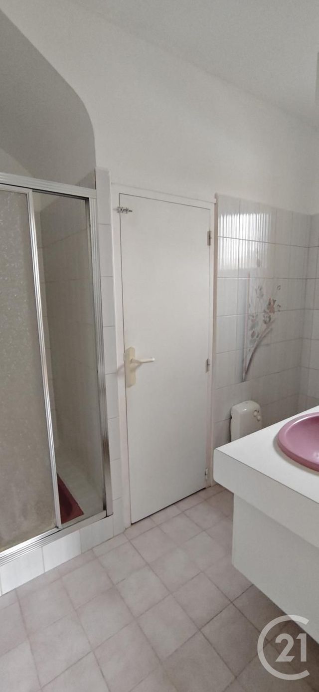 maison à louer - 5 pièces - 1200.0 m2 - COMBOURG - 35 - BRETAGNE - Century 21 Dréano Immobilier