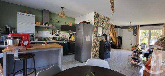 Appartement Triplex à vendre - 4 pièces - 87.85 m2 - GEVEZE - 35 - BRETAGNE - Century 21 Dréano Immobilier