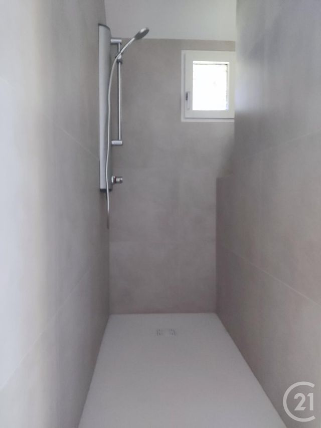 maison à louer - 4 pièces - 145.0 m2 - COMBOURG - 35 - BRETAGNE - Century 21 Dréano Immobilier