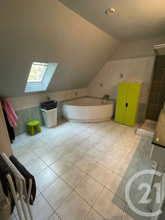 Afficher la photo en grand maison à vendre - 7 pièces - 150.0 m2 - MONTREUIL SUR ILLE - 35 - BRETAGNE - Century 21 Dréano Immobilier