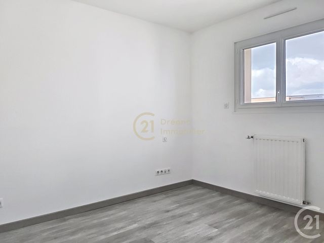 maison à louer - 5 pièces - 104.32 m2 - HEDE BAZOUGES - 35 - BRETAGNE - Century 21 Dréano Immobilier