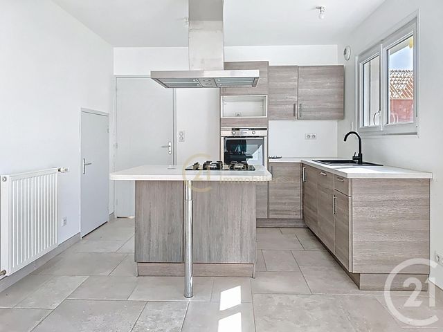 maison à louer - 5 pièces - 104.32 m2 - HEDE BAZOUGES - 35 - BRETAGNE - Century 21 Dréano Immobilier