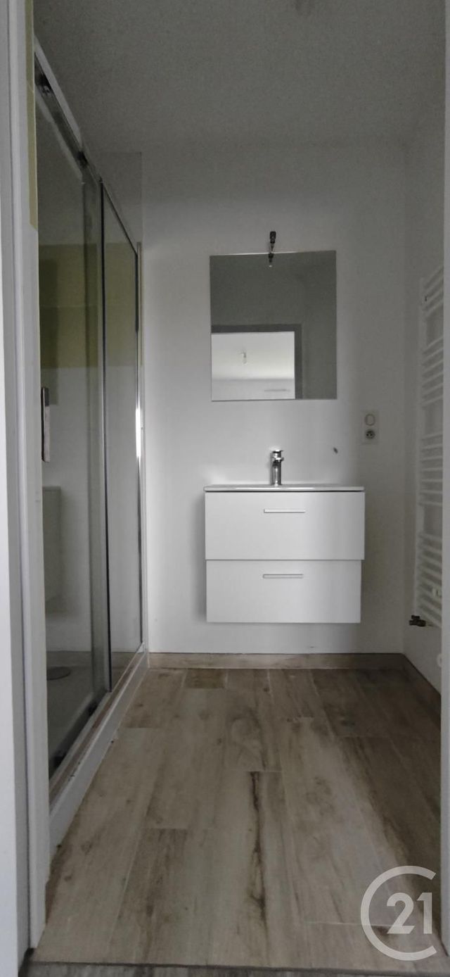 maison à louer - 4 pièces - 104.32 m2 - HEDE BAZOUGES - 35 - BRETAGNE - Century 21 Dréano Immobilier