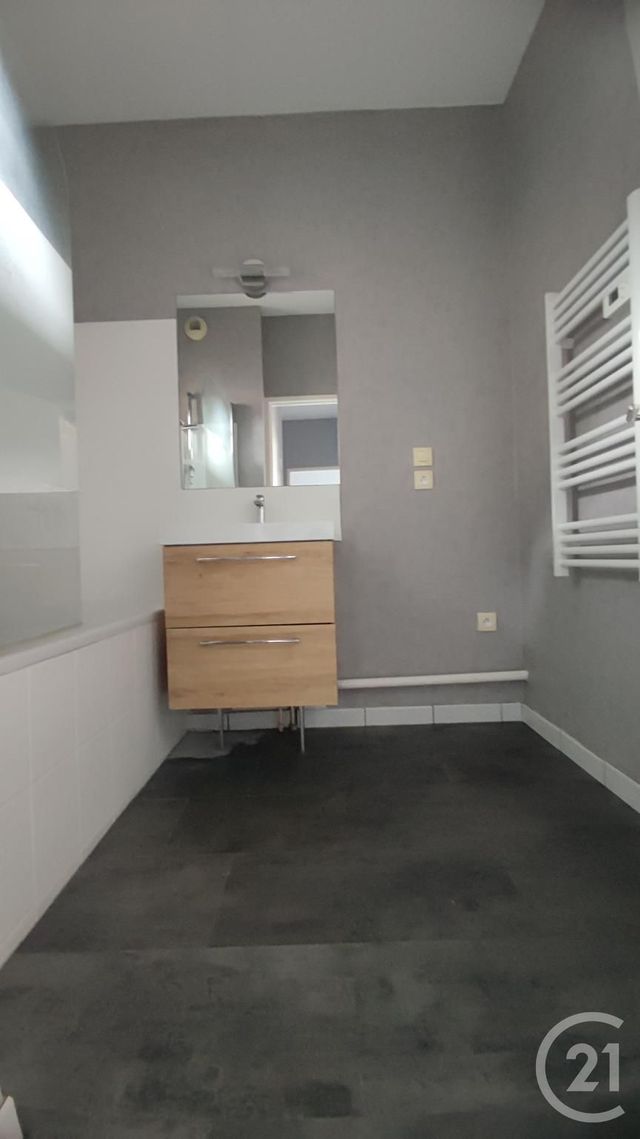 Appartement F2 à louer - 2 pièces - 47.6 m2 - HEDE BAZOUGES - 35 - BRETAGNE - Century 21 Dréano Immobilier