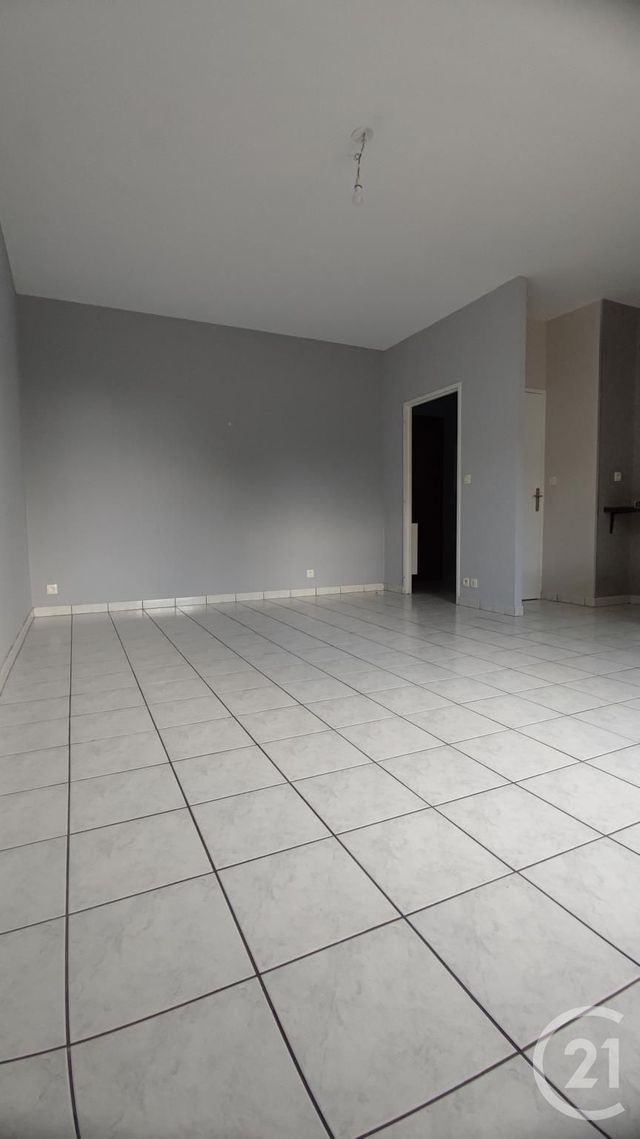 Appartement F2 à louer - 2 pièces - 47.6 m2 - HEDE BAZOUGES - 35 - BRETAGNE - Century 21 Dréano Immobilier