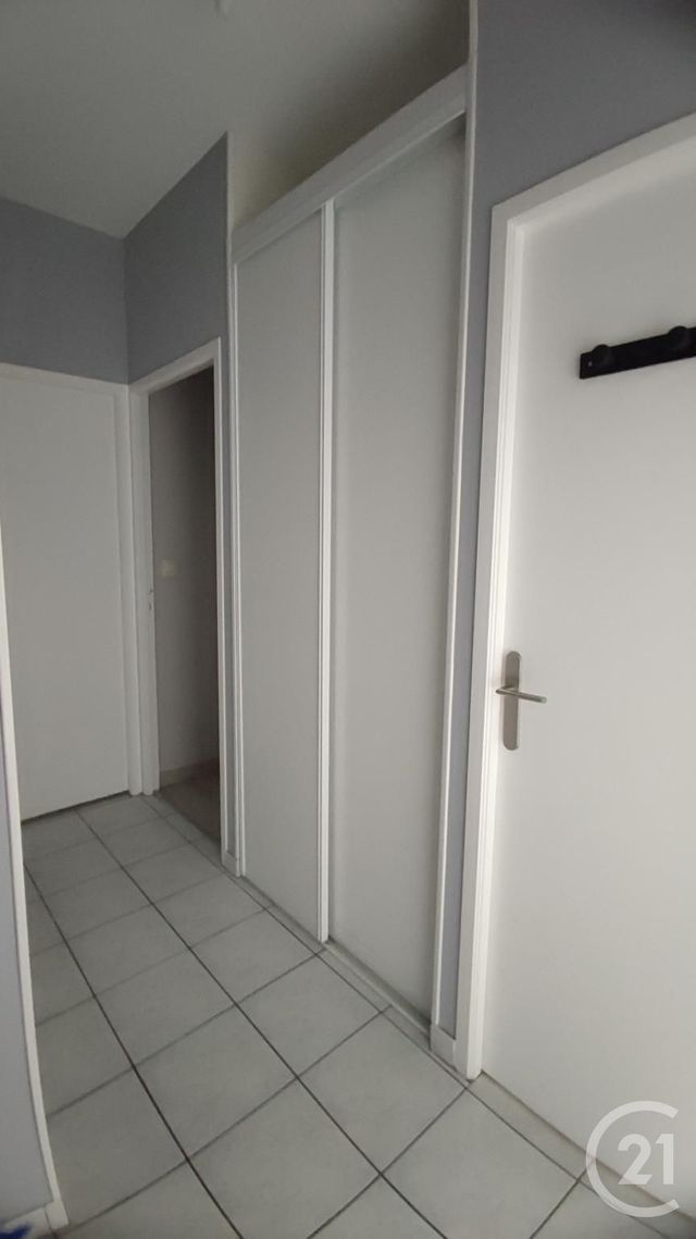 Appartement F2 à louer - 2 pièces - 47.6 m2 - HEDE BAZOUGES - 35 - BRETAGNE - Century 21 Dréano Immobilier