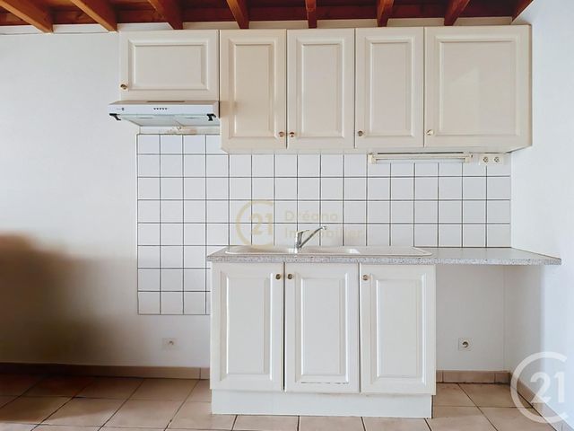 Appartement F2 à louer - 2 pièces - 40.0 m2 - PLESDER - 35 - BRETAGNE - Century 21 Dréano Immobilier