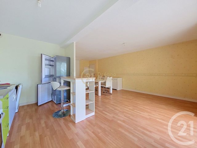 Appartement T3 à vendre - 3 pièces - 64.0 m2 - SENS DE BRETAGNE - 35 - BRETAGNE - Century 21 Dréano Immobilier