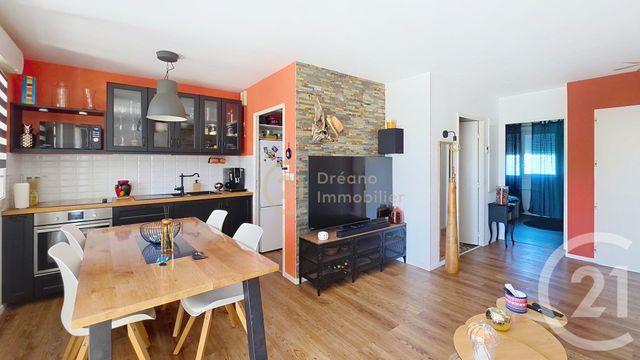 Appartement T2 à vendre ST MEEN LE GRAND