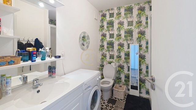 Appartement T2 à vendre - 2 pièces - 42.9 m2 - ST MEEN LE GRAND - 35 - BRETAGNE - Century 21 Dréano Immobilier