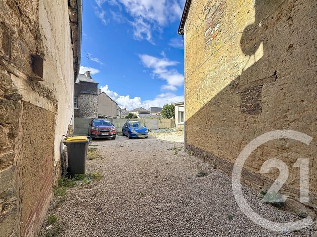 immeuble à vendre - 152.62 m2 - ST MEEN LE GRAND - 35 - BRETAGNE - Century 21 Dréano Immobilier