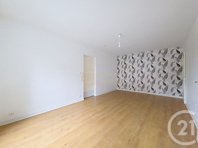 Appartement T2 à vendre - 3 pièces - 47.89 m2 - COMBOURG - 35 - BRETAGNE - Century 21 Dréano Immobilier